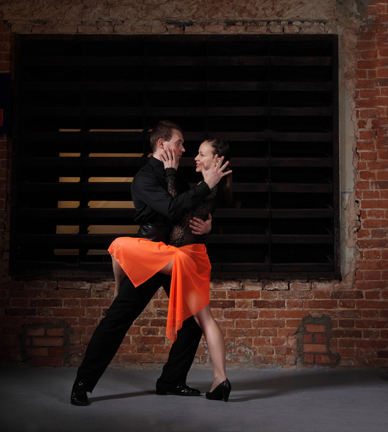 Tango dancers in action - 写真・画像