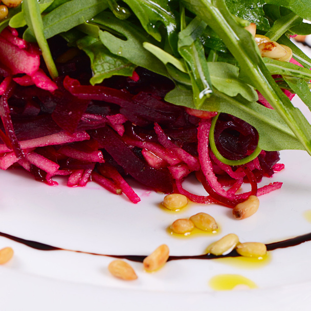Salad from a fresh beet  - Foto, imagen
