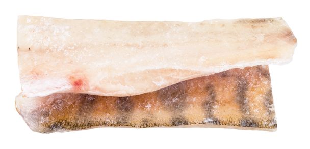 twee gedeelte van bevroren snoekbaars visfilet geïsoleerd - Foto, afbeelding