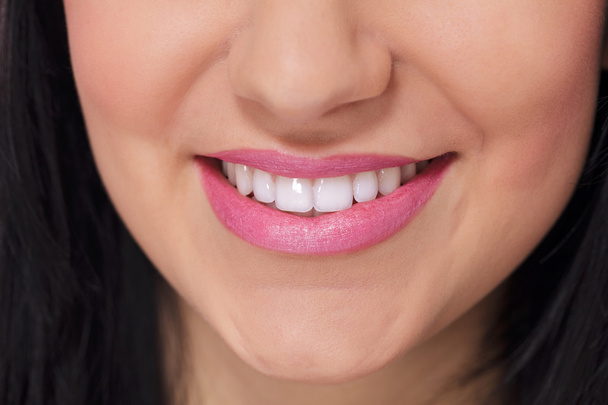 Female healthy white toothy smile. - Foto, Bild