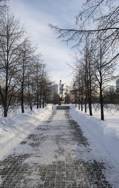 winter pavement to Romanov family sculpure - Photo, Image