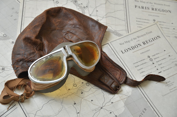 casque et lunettes de pilotage
  - Photo, image