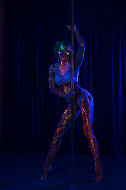 woman dancing striptease - Foto, Imagen