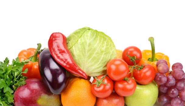 Obst und Gemüse isoliert auf weißem Hintergrund - Foto, Bild