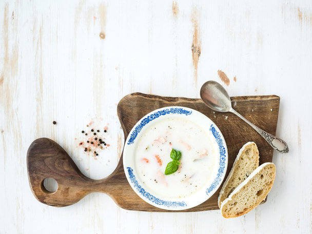 Scandinavian salmon soup with cream - Fotoğraf, Görsel