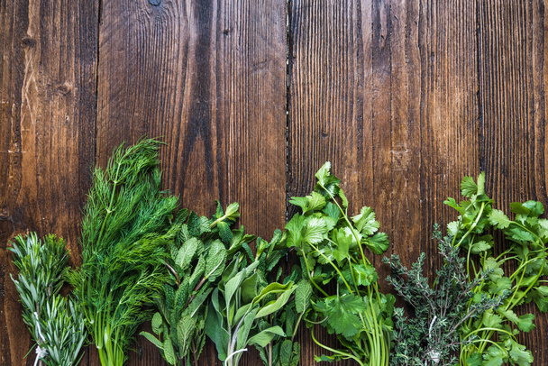 Aromatyczne zioła i przyprawy z ogrodu - Zdjęcie, obraz