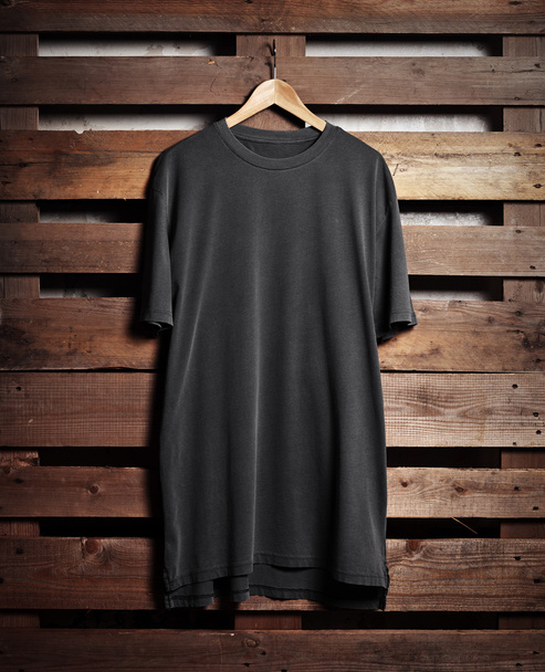 black tshirt hanging - Φωτογραφία, εικόνα