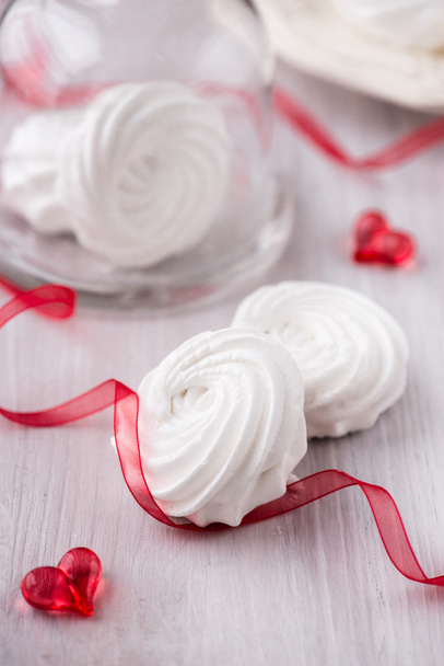 White apple marshmallows (zephyr) for valentine day - Photo, Image
