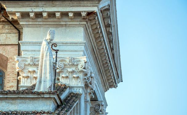 Католицький собор в Урбіно, Італія - Фото, зображення