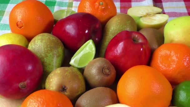 Distintas frutas de primer plano
 - Metraje, vídeo