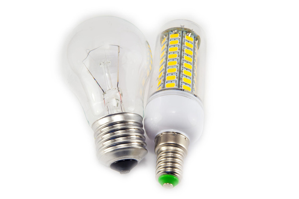 ampoule et lampe LED isolées sur blanc
 - Photo, image