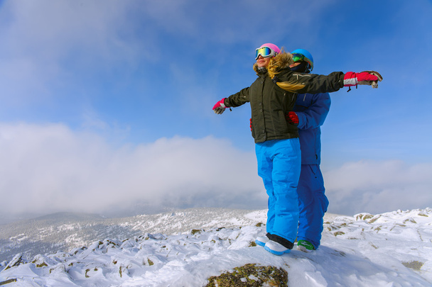 Feliz pareja de snowboard
 - Foto, Imagen