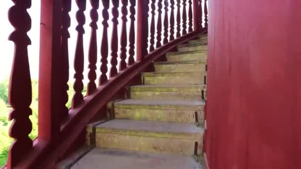 Treppe am königlichen Palast von Mandalay - Filmmaterial, Video