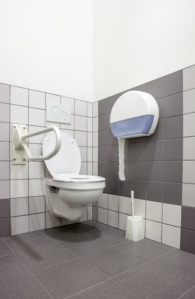 les toilettes pour handicapés
 - Photo, image
