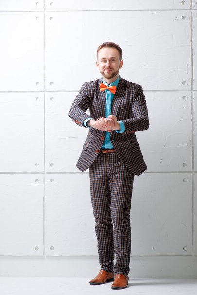 Man in plaid suit and bow tie - Φωτογραφία, εικόνα