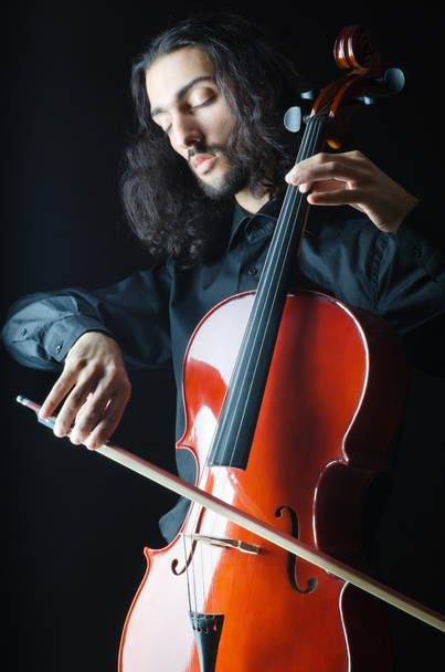 Uomo che suona il violoncello
 - Foto, immagini