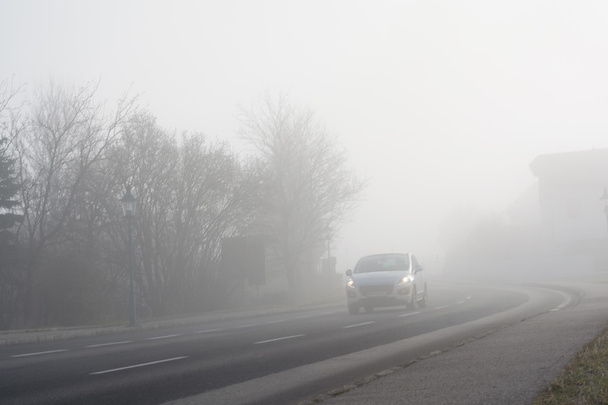 Туман для автомобилистов
 - Фото, изображение