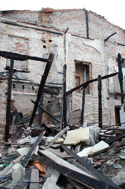 Edificio quemado en Sozopol
 - Foto, Imagen