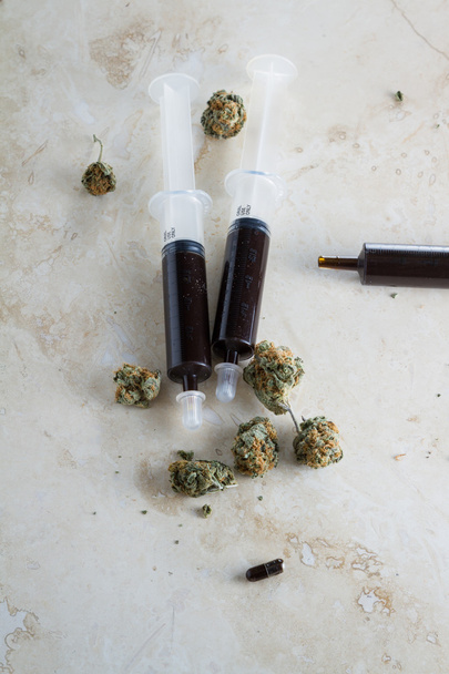 Essential oil made from medicinal cannabis  - Fotoğraf, Görsel