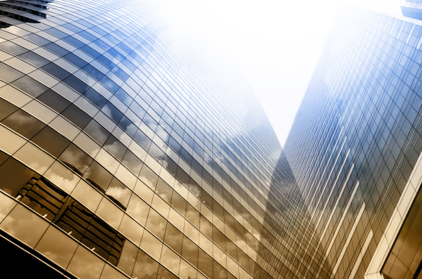 Moderno edificio de negocios de vidrio de rascacielos, concepto de negocio de arquitectura
 - Foto, Imagen