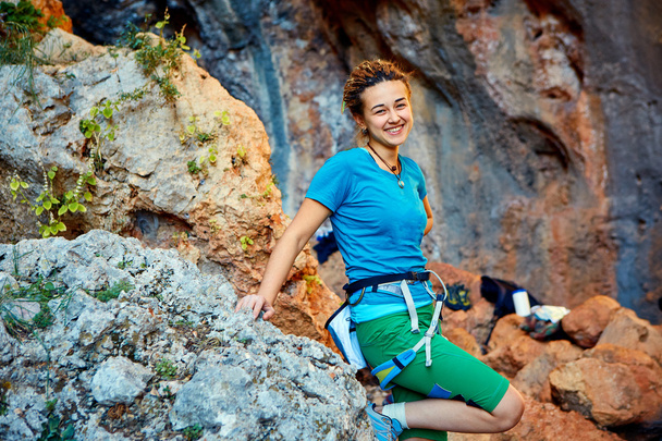 female rock climber - Фото, изображение