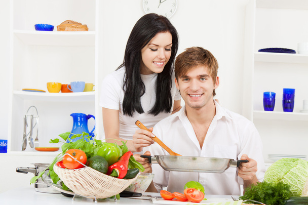 Young couple in kitchen - Foto, Imagem