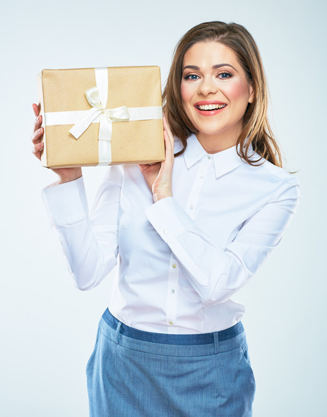 woman with gift box - Zdjęcie, obraz
