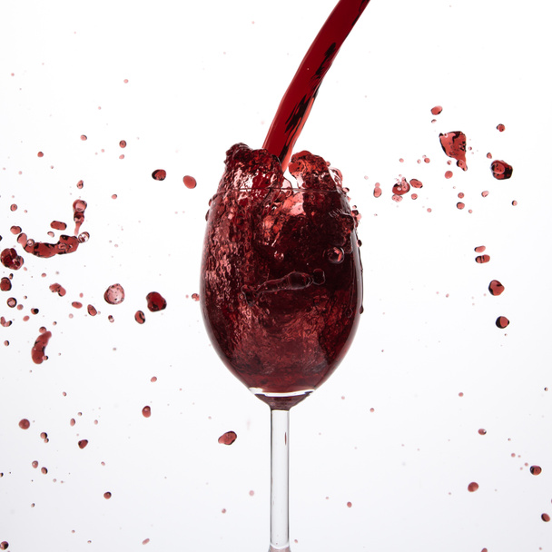 Vörös bor öntése - Fotó, kép