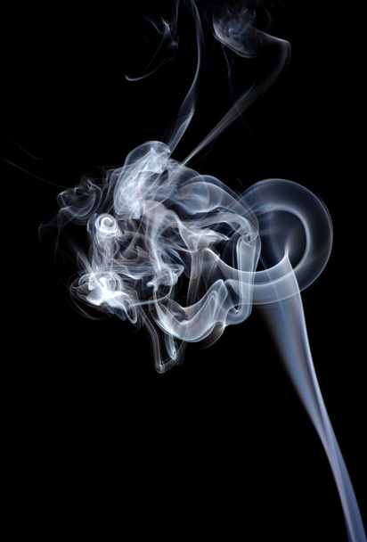 Fumo isolato su nero
 - Foto, immagini