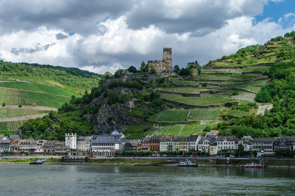 Romantic  Gutenfels medieval castle at Kaub in the famous Rhine  - Photo, Image