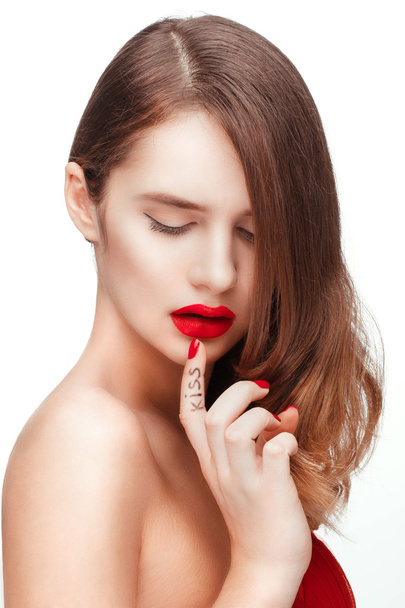 model touching her lips - Fotografie, Obrázek