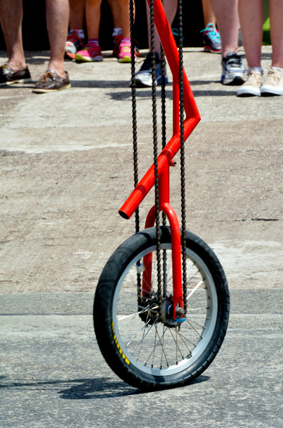 Egykerekű utcai előadás - Fotó, kép