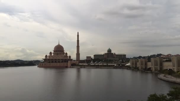 Putra Moschea, Perdana Putra e Putra Bridge a Putrajaya al tramonto, time lapse video
 - Filmati, video