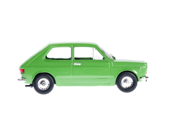 Fiat 127p zöld. - Fotó, kép