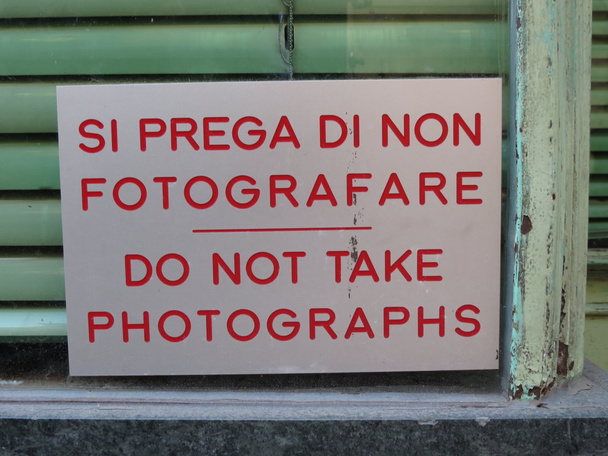 Si prega di nem fotografare - ne vegye a fényképek - olasz és magyar felirat - Fotó, kép