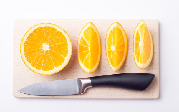 Piezas de naranja aisladas
 - Foto, imagen