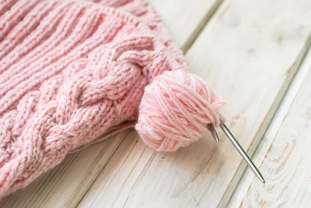 Close up of wool and knitting needles - Φωτογραφία, εικόνα
