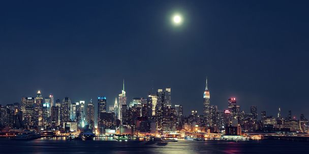 luna de salida de Manhattan
 - Foto, imagen
