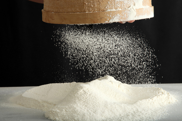 Sift flour for pastry and bread - Φωτογραφία, εικόνα