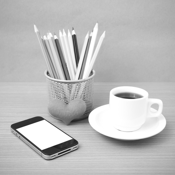 coffee,phone,color pencil and heart - Fotoğraf, Görsel