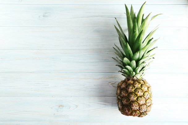 Ripe fresh  pineapple - Fotoğraf, Görsel
