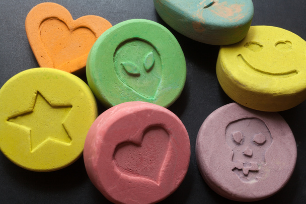 Comprimidos ou comprimidos de ecstasy - Medicamentos
 - Foto, Imagem