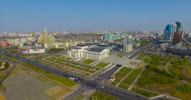 Centro de entretenimiento Khan Shatyr en Astana
 - Imágenes, Vídeo