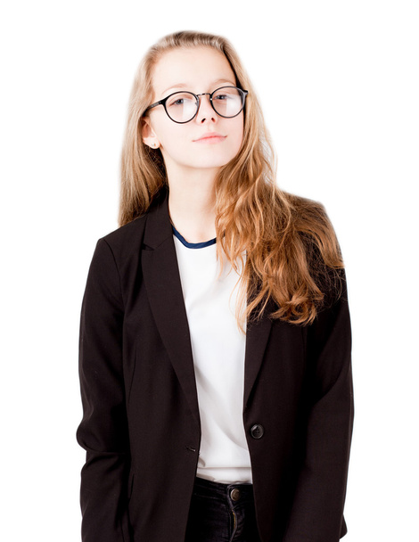 Hezká dívka s brýlemi v černém obleku, samostatný - Fotografie, Obrázek