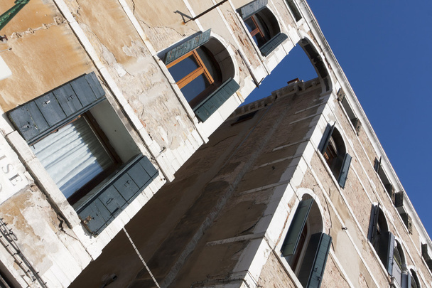 Close-up of an old building, Venice. - Foto, imagen