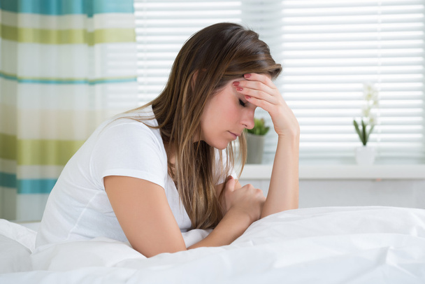Woman Suffering From Headache - Foto, imagen