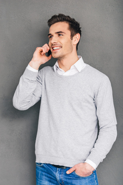 handsome man with mobile phone - Foto, afbeelding