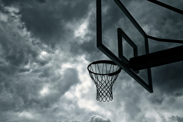 basketball hoop and sky - Foto, Bild