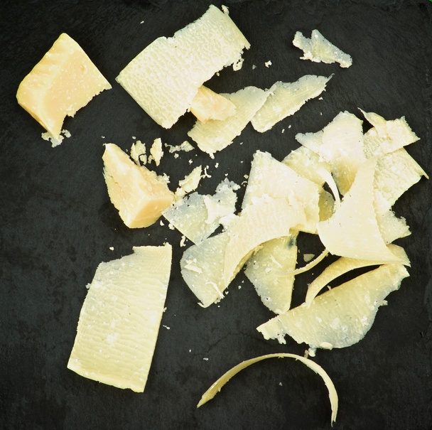 скибочки сиру пармезан
 - Фото, зображення