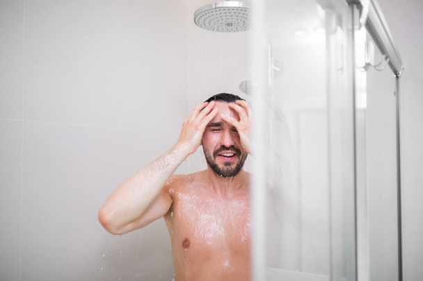 There's nothing better than men's body under running water - Valokuva, kuva